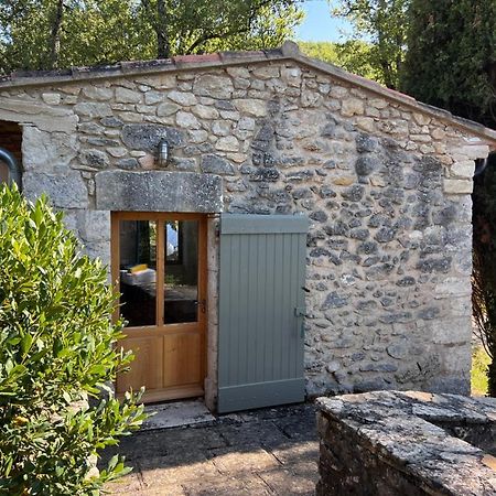 Bergerie Acomodação com café da manhã Montjustin Exterior foto